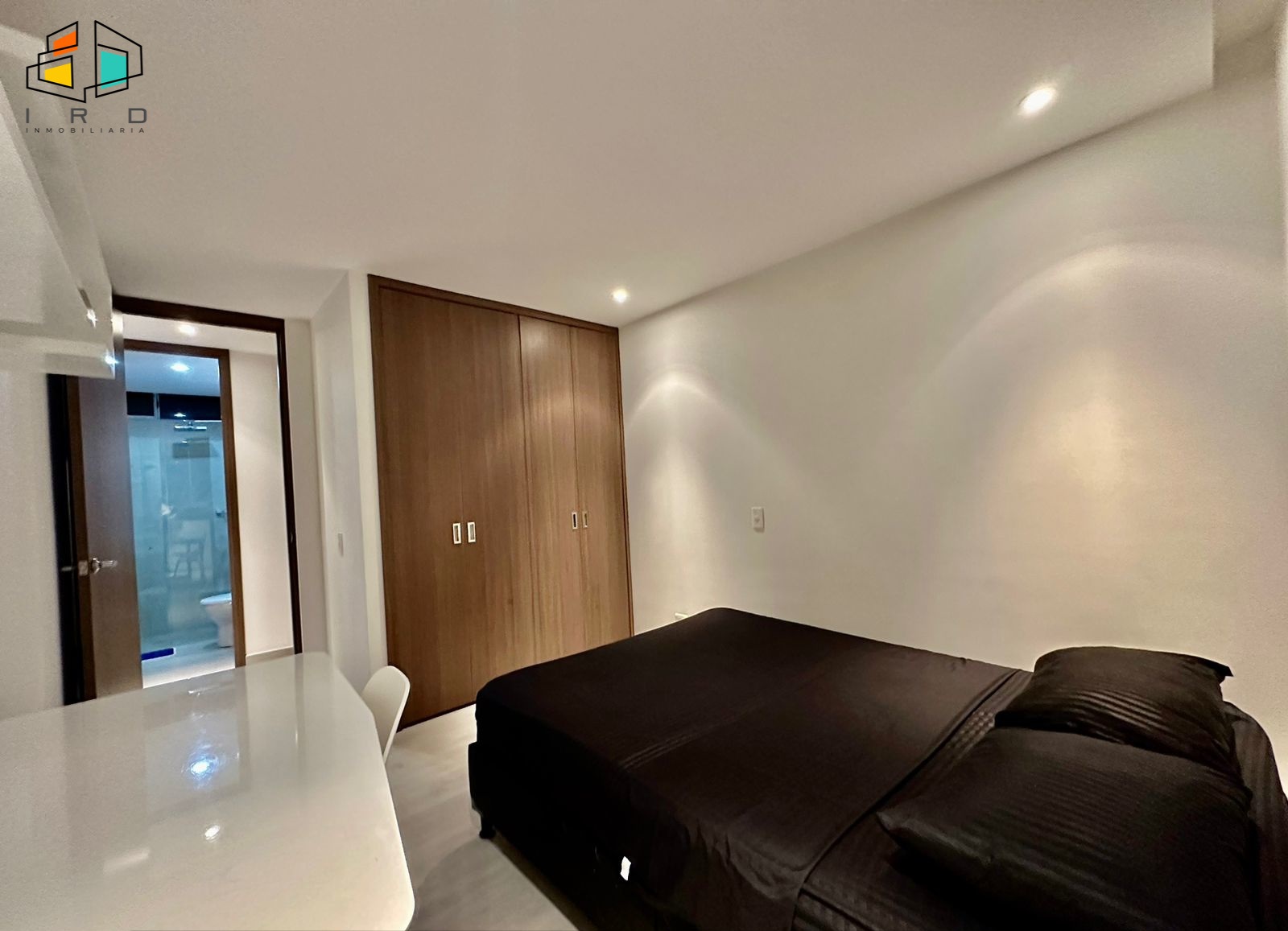 Apartamento de 3 alcobas en arriendo en San Lucas, Medellín, 115 m² · foto 13 de 24