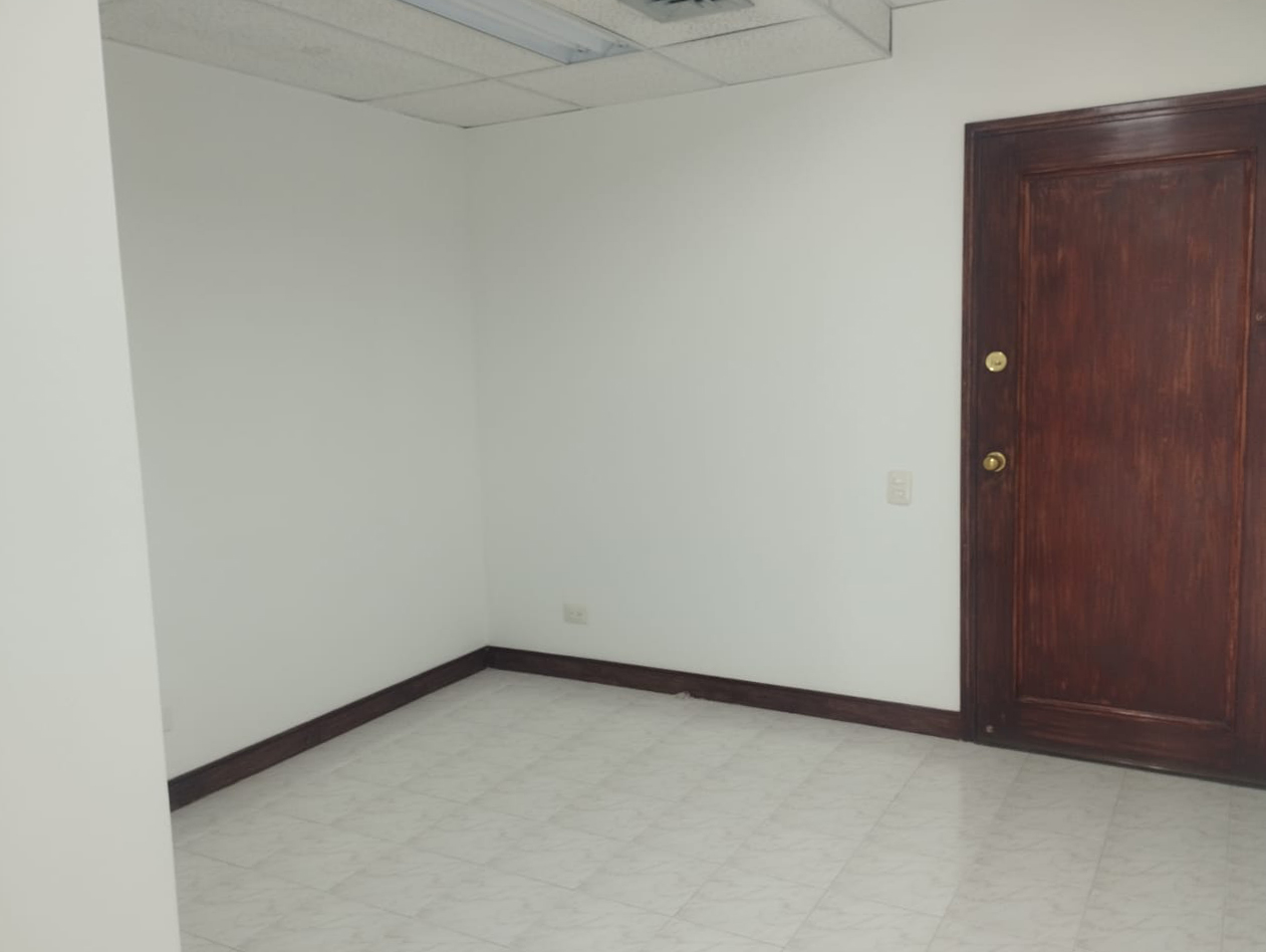 Oficina en arriendo en La Florida, Medellín, 48 m² · foto 13 de 16