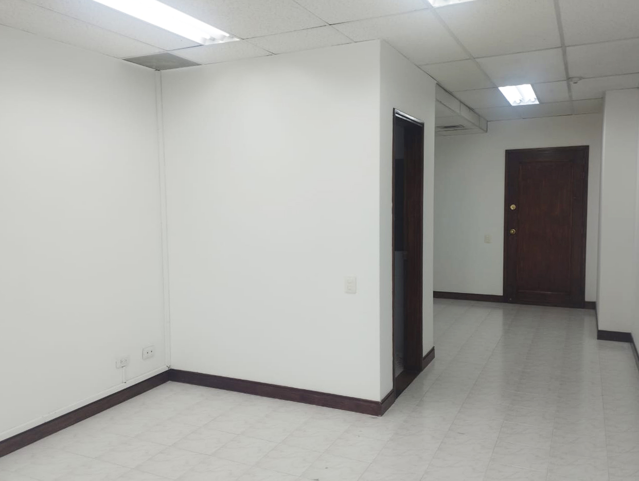 Oficina en arriendo en La Florida, Medellín, 48 m² · foto 14 de 16