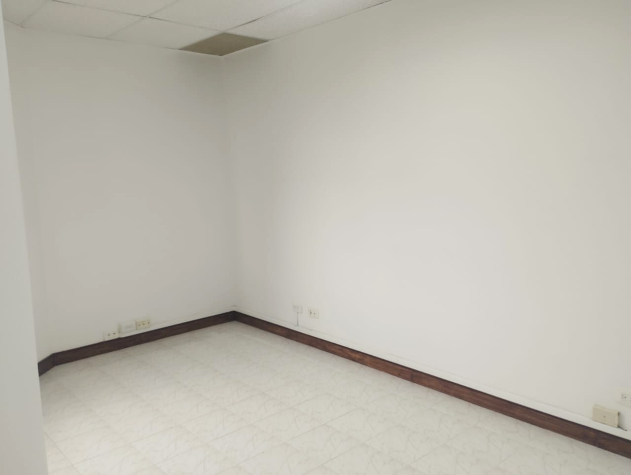 Oficina en arriendo en La Florida, Medellín, 48 m² · foto 5 de 16