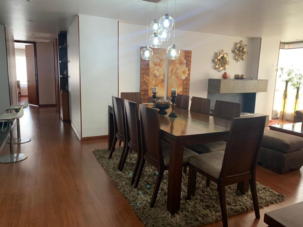Apartamento en venta en Santa Barbara, Bogotá · foto 2 de 24