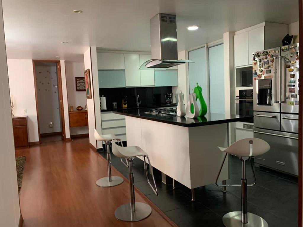 Apartamento en venta en Santa Barbara, Bogotá · foto 3 de 24
