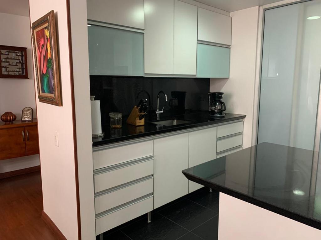 Apartamento en venta en Santa Barbara, Bogotá · foto 6 de 24
