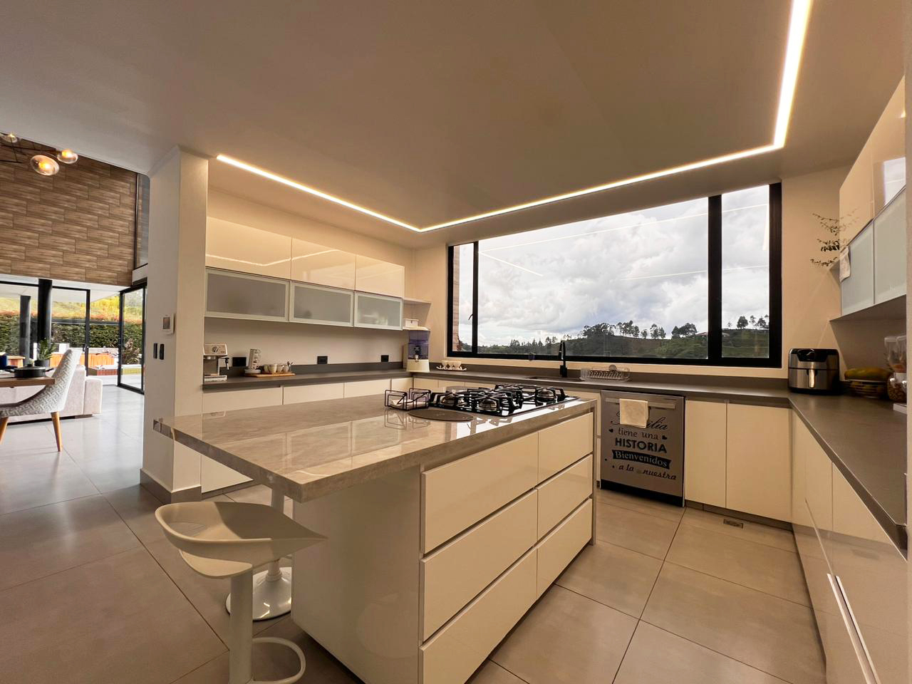 Casa de 4 alcobas en venta en Guarne, 650 m² · foto 6 de 18
