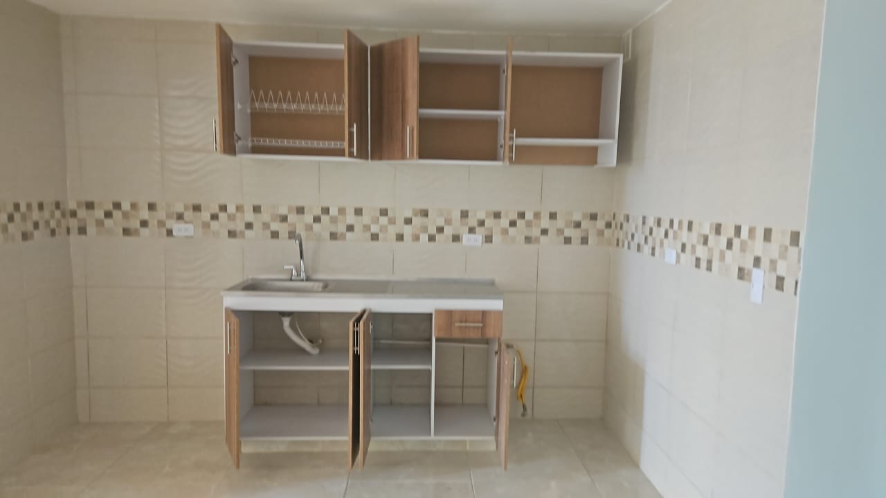 Casa de 12 alcobas en venta en Belalcazar, Ibagué, 220 m² · foto 8 de 24
