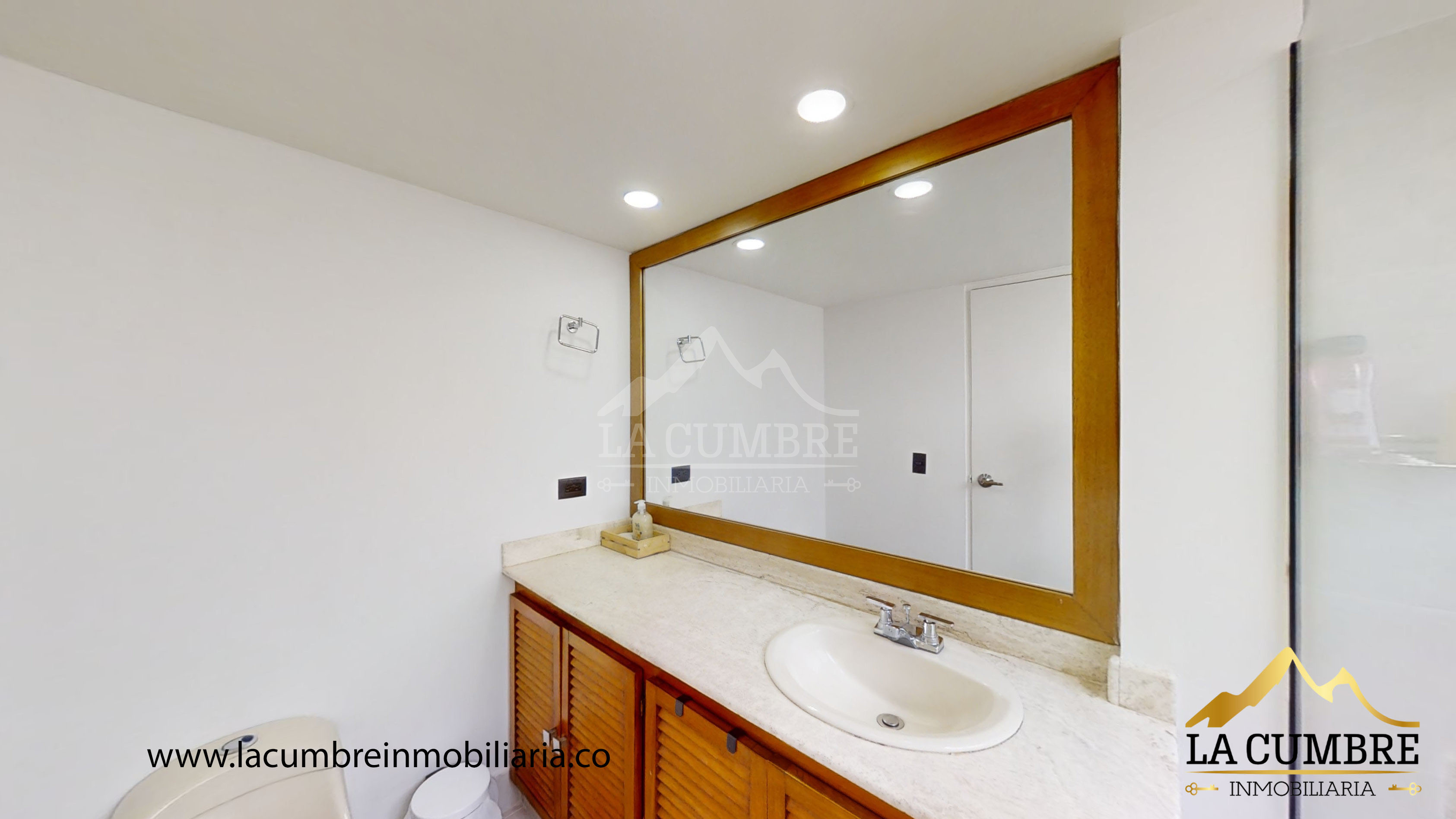 Apartamento en arriendo en El Poblado, Medellín · foto 11 de 14