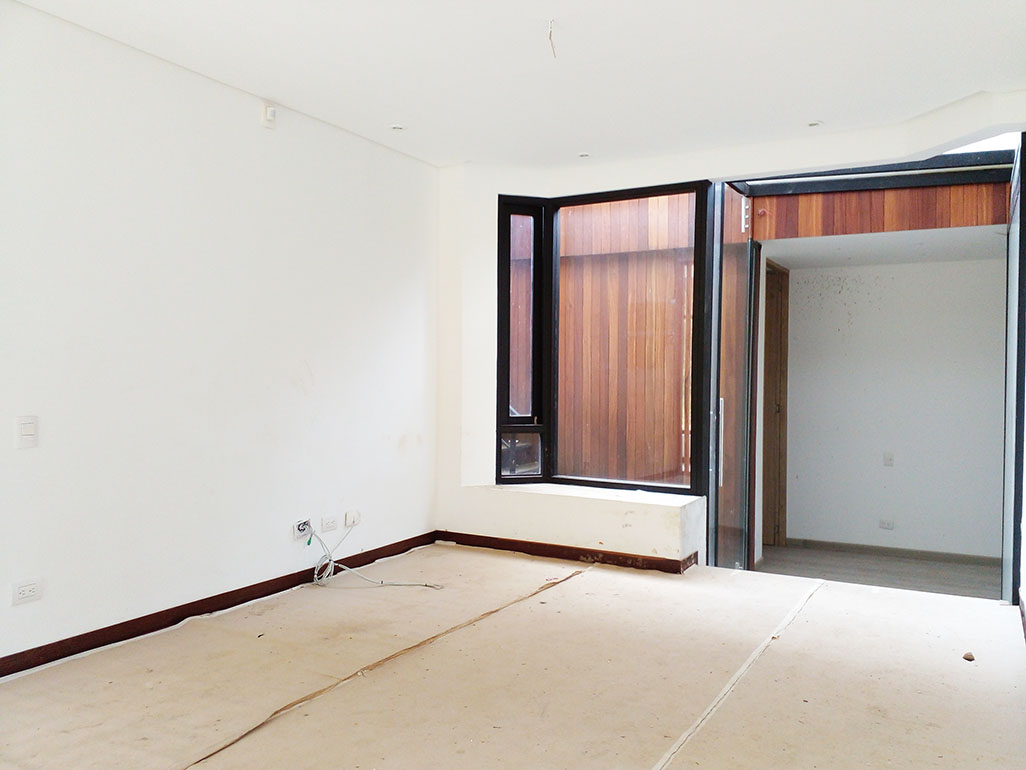 Casa de 5 alcobas en venta en Escobero, Envigado, 386 m² · foto 3 de 20