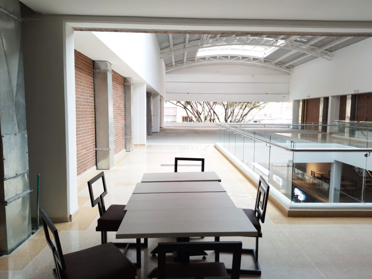 Local en arriendo en U.D. Atanasio Girardot, Medellín, 380 m² · foto 10 de 15