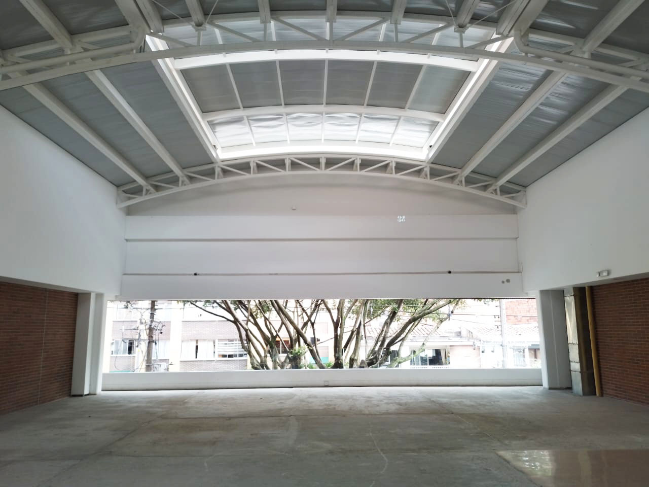 Local en arriendo en U.D. Atanasio Girardot, Medellín, 380 m² · foto 7 de 15