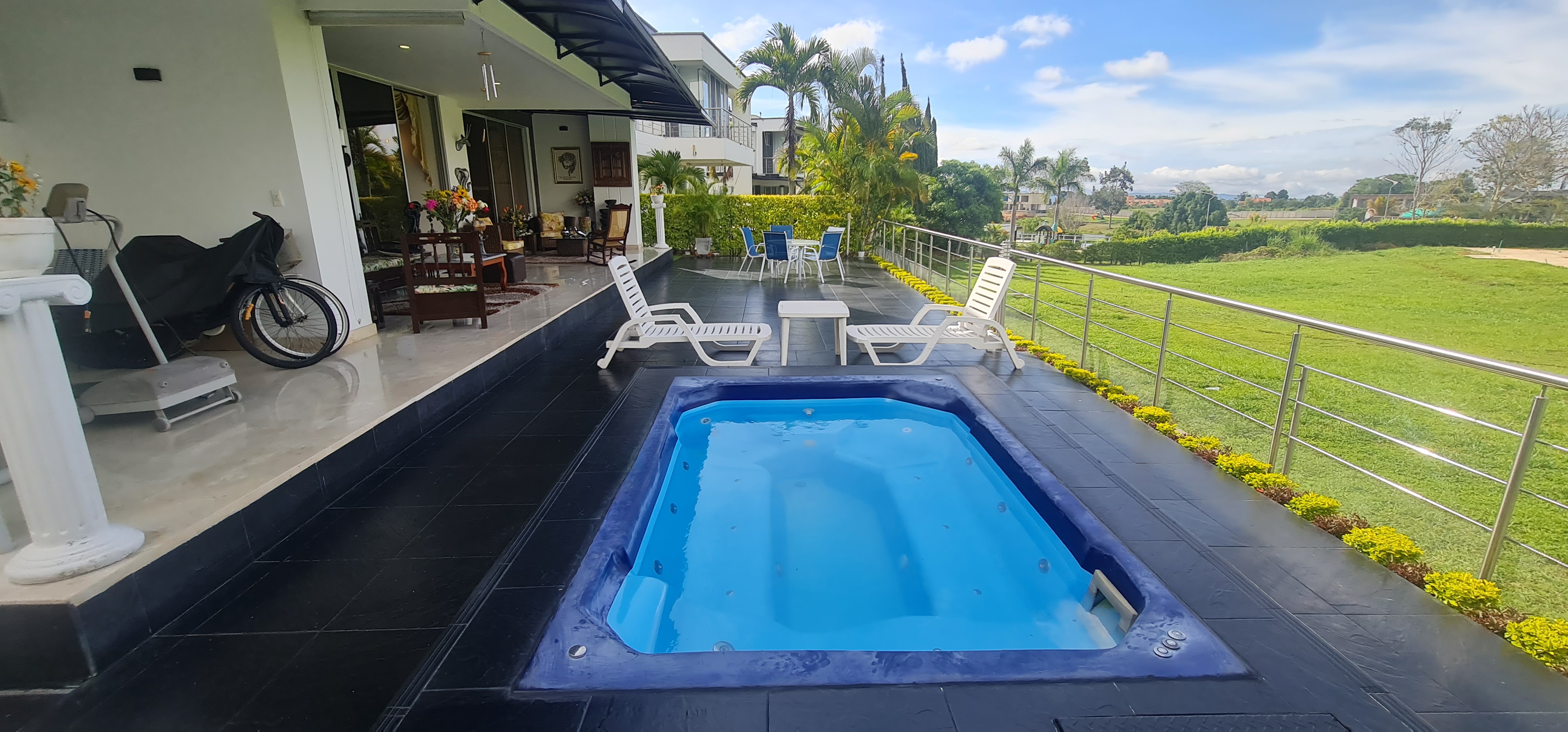 Casa de 5 alcobas en venta en Ruitoque Alto, Floridablanca, 380 m² · foto 11 de 24