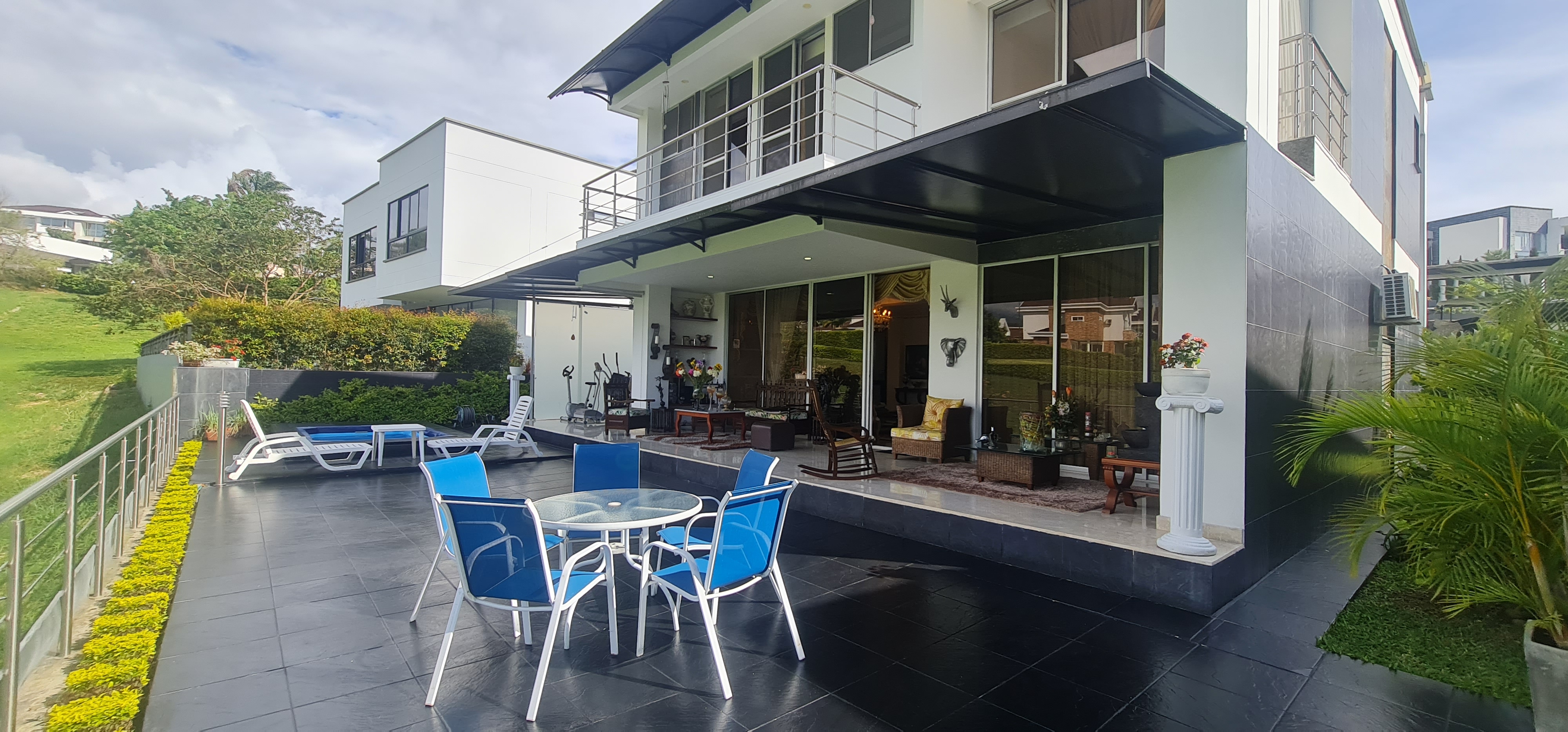 Casa de 5 alcobas en venta en Ruitoque Alto, Floridablanca, 380 m² · foto 14 de 24