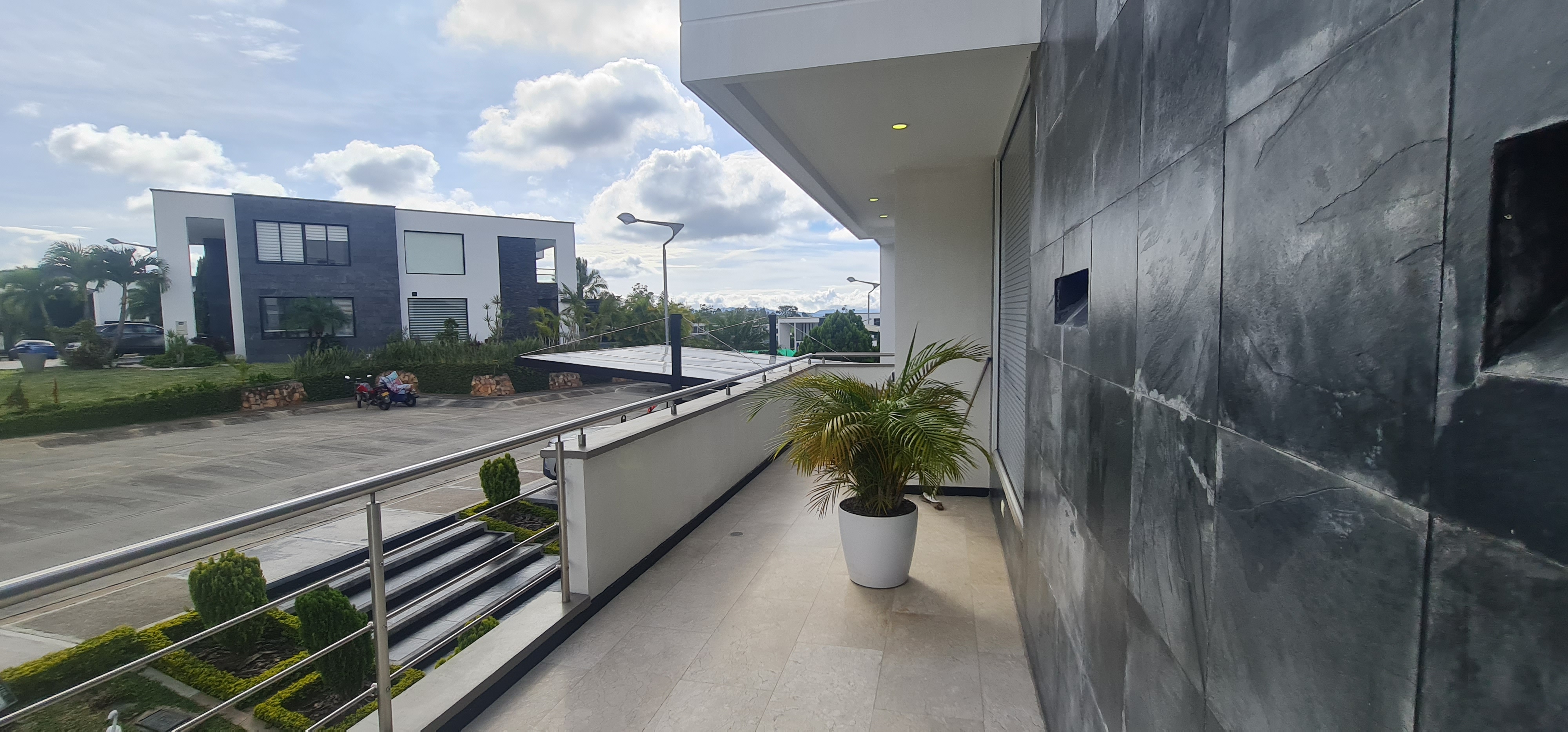 Casa de 5 alcobas en venta en Ruitoque Alto, Floridablanca, 380 m² · foto 23 de 24