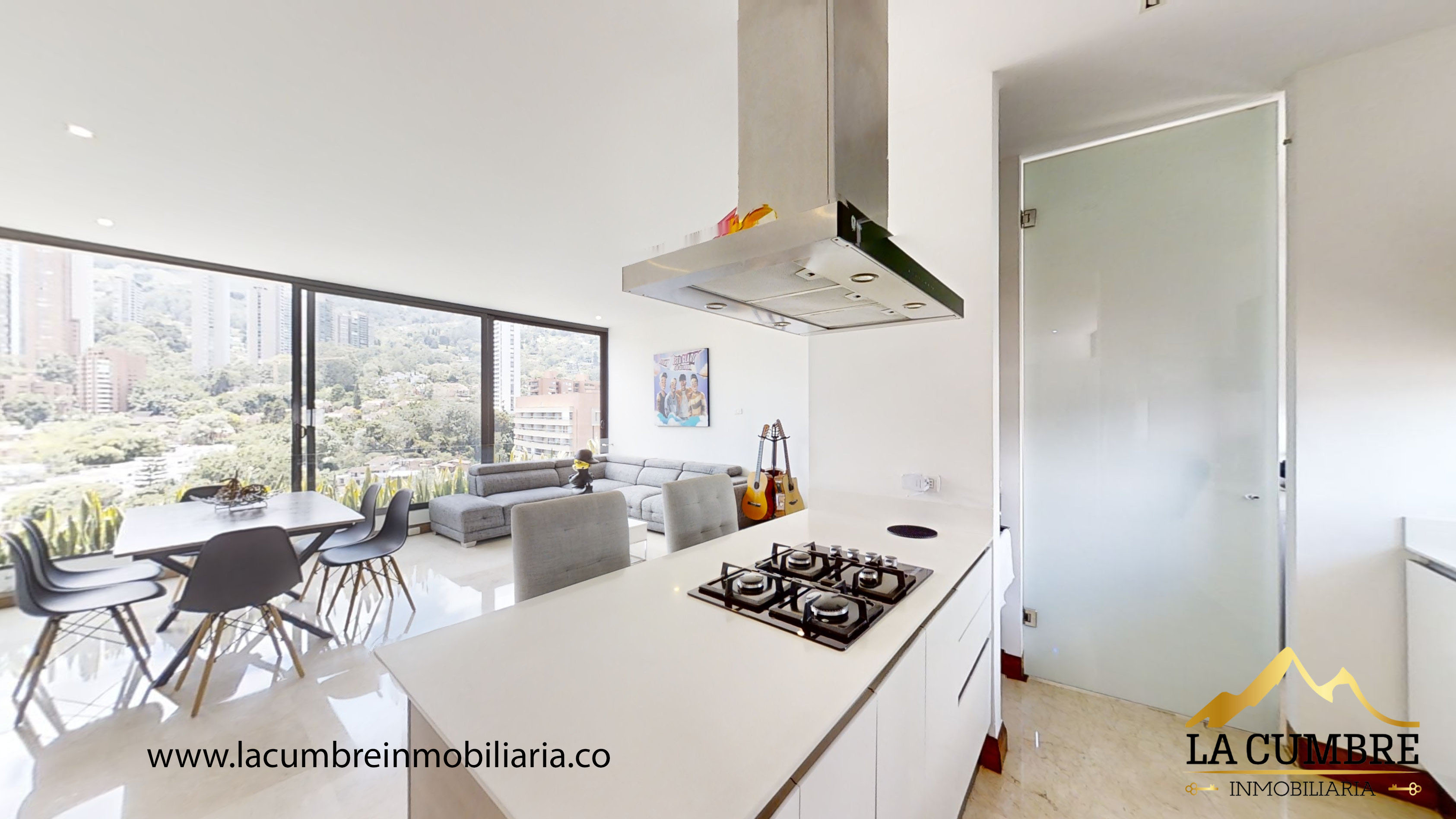 Apartamento en arriendo en El Poblado, Medellín · foto 4 de 12