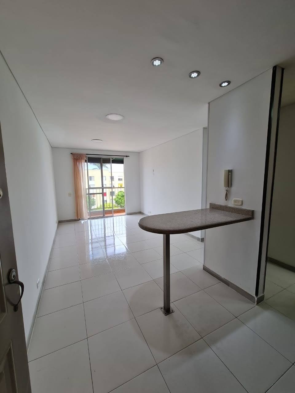 Apartamento en venta en Bochalema, Cali · foto 3 de 16