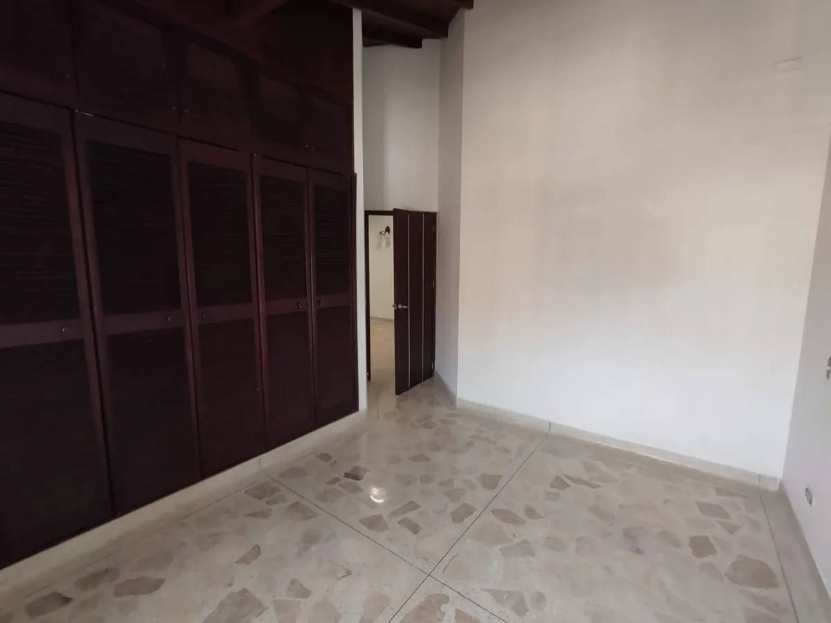 Apartamento de 4 alcobas en venta en Las Acacias, Medellín, 175 m² · foto 14 de 21