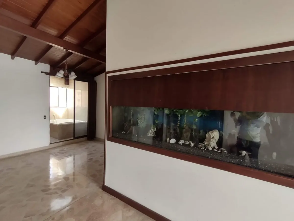 Apartamento de 4 alcobas en venta en Las Acacias, Medellín, 175 m² · foto 16 de 21