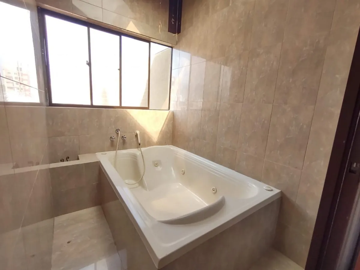 Apartamento de 4 alcobas en venta en Las Acacias, Medellín, 175 m² · foto 17 de 21
