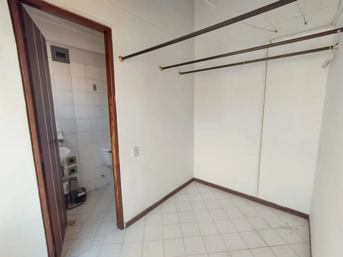 Apartamento de 4 alcobas en venta en Las Acacias, Medellín, 175 m² · foto 19 de 21