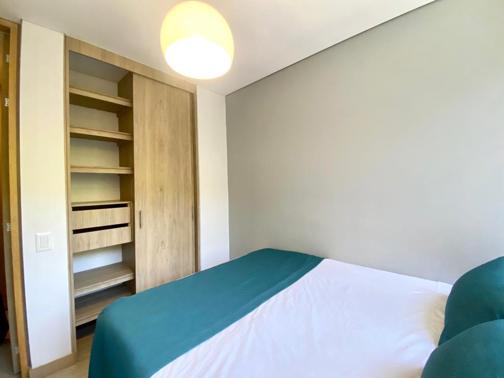 Apartamento en arriendo en Altos Del Poblado, Medellín · foto 15 de 18
