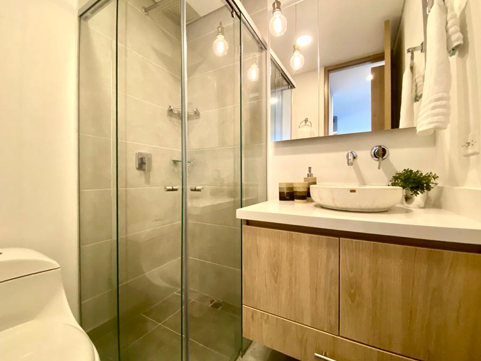 Apartamento en arriendo en Altos Del Poblado, Medellín · foto 16 de 18