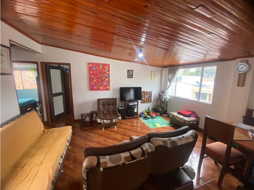 Apartamento de 7 alcobas en venta en Engativá, Bogotá, 198 m² · foto 16 de 24