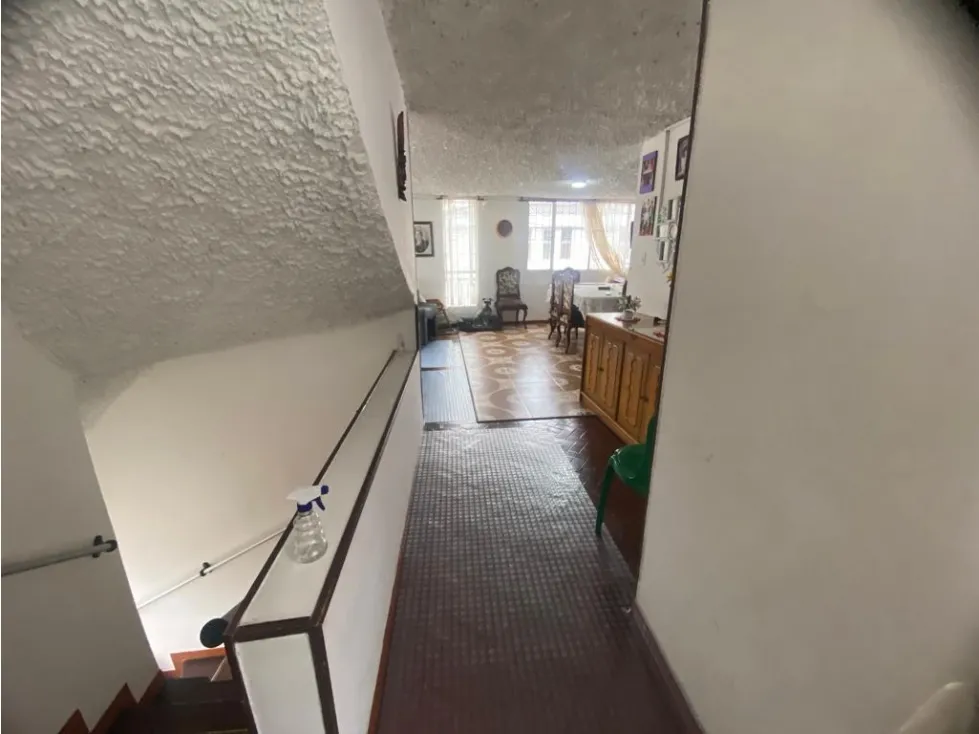 Apartamento de 7 alcobas en venta en Engativá, Bogotá, 198 m² · foto 4 de 24