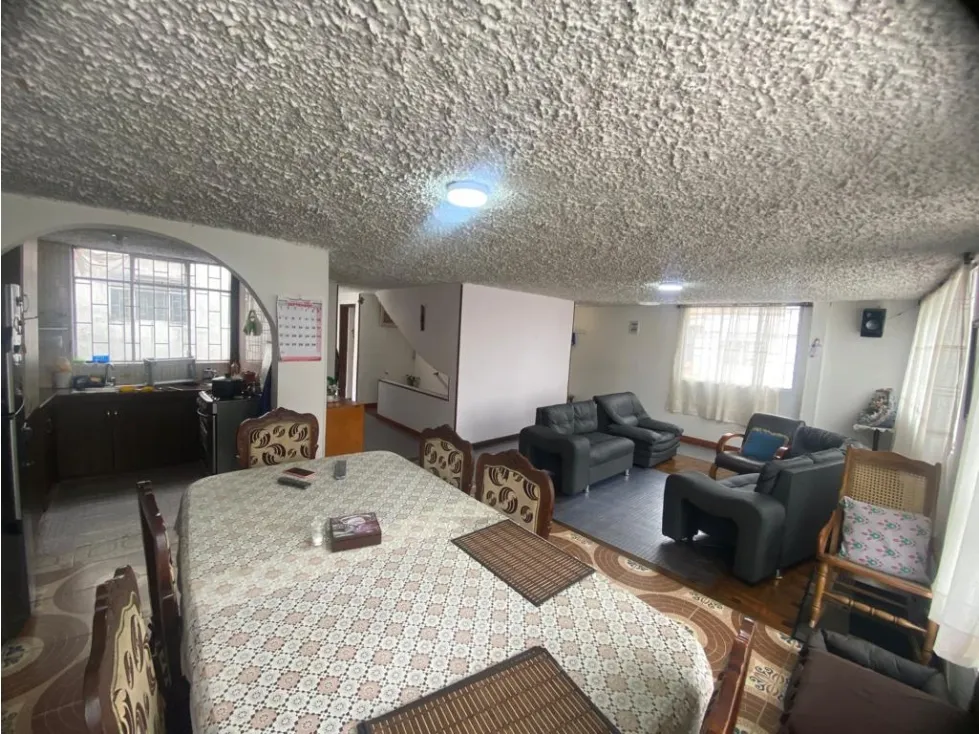 Apartamento de 7 alcobas en venta en Engativá, Bogotá, 198 m² · foto 6 de 24