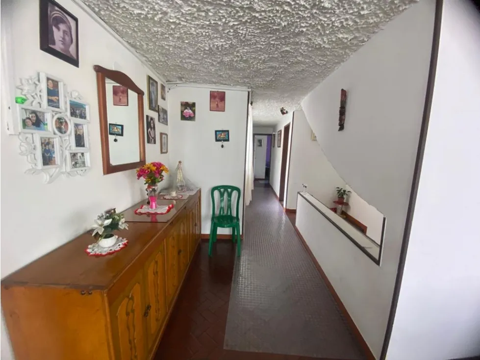 Apartamento de 7 alcobas en venta en Engativá, Bogotá, 198 m² · foto 8 de 24