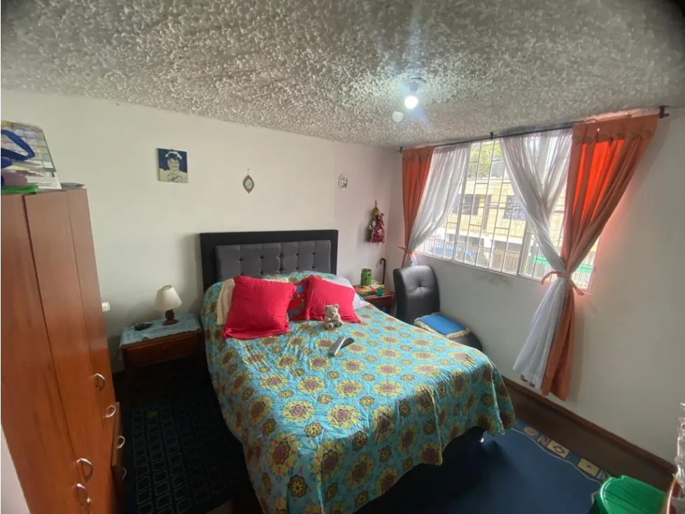 Apartamento de 7 alcobas en venta en Engativá, Bogotá, 198 m² · foto 9 de 24
