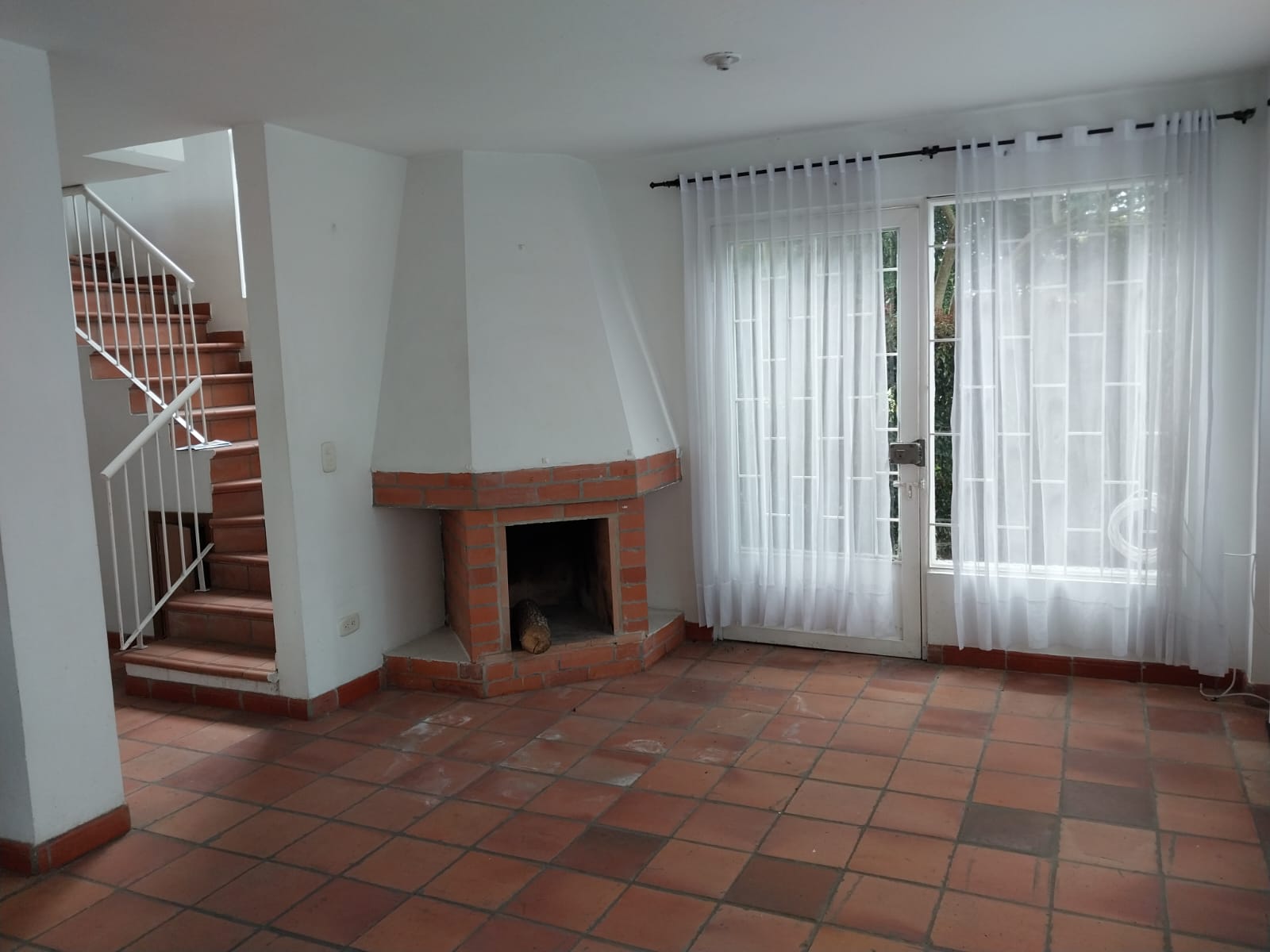 Casa de 5 alcobas en venta en Puente Vargas, Cajicá, 737 m² · foto 3 de 24