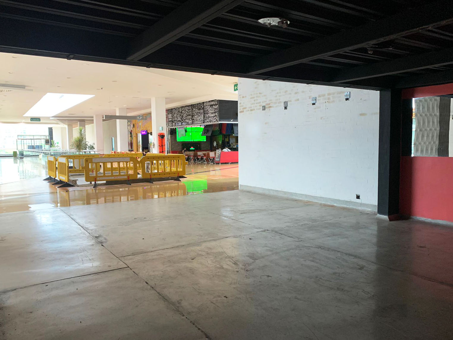 Local en arriendo en Colombia, Medellín, 150 m² · foto 6 de 8