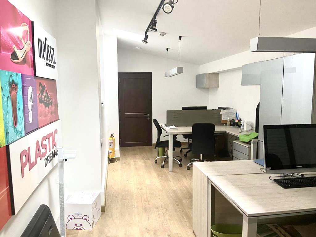 Casa de 6 alcobas en venta en El Nogal, Bogotá, 362 m² · foto 4 de 24
