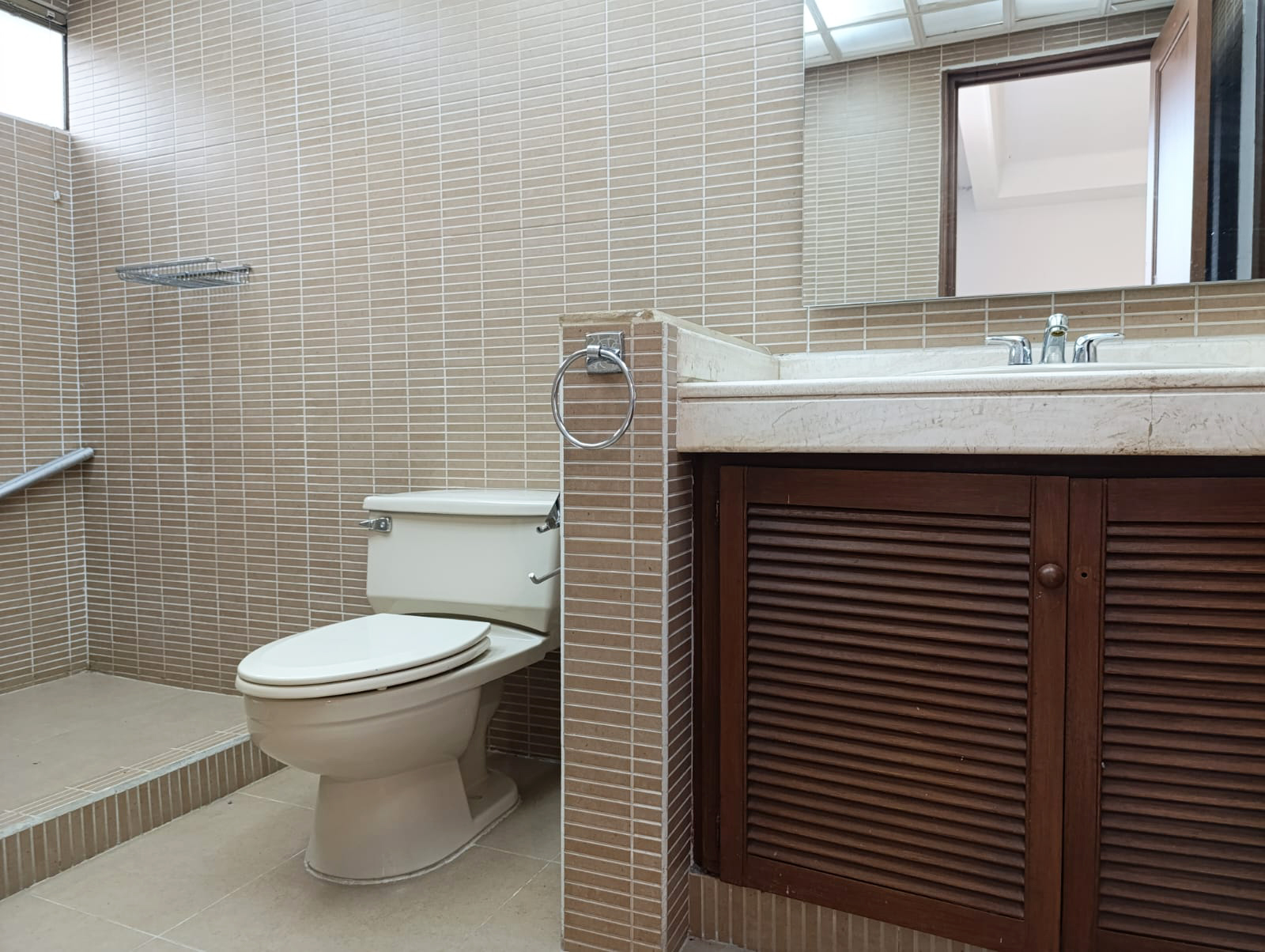 Apartamento en arriendo en San Lucas, Medellín · foto 16 de 18