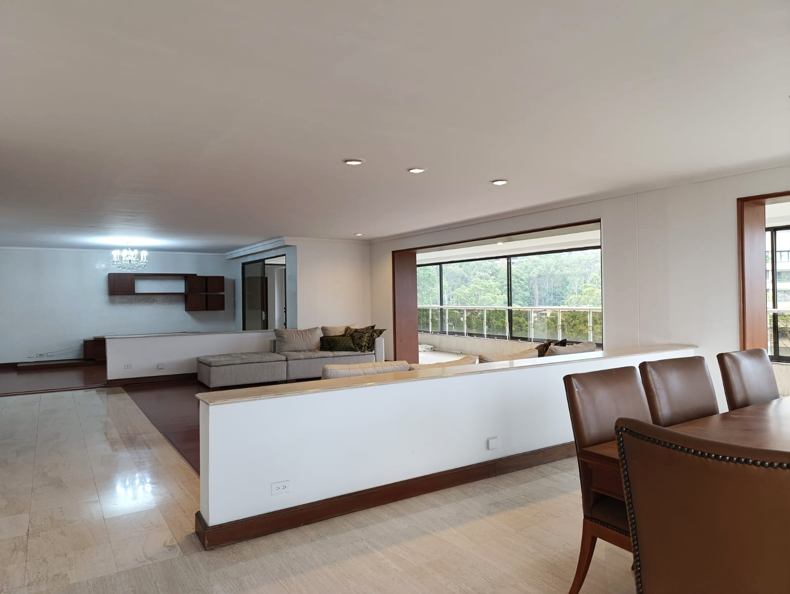 Apartamento en arriendo en San Lucas, Medellín · foto 2 de 18