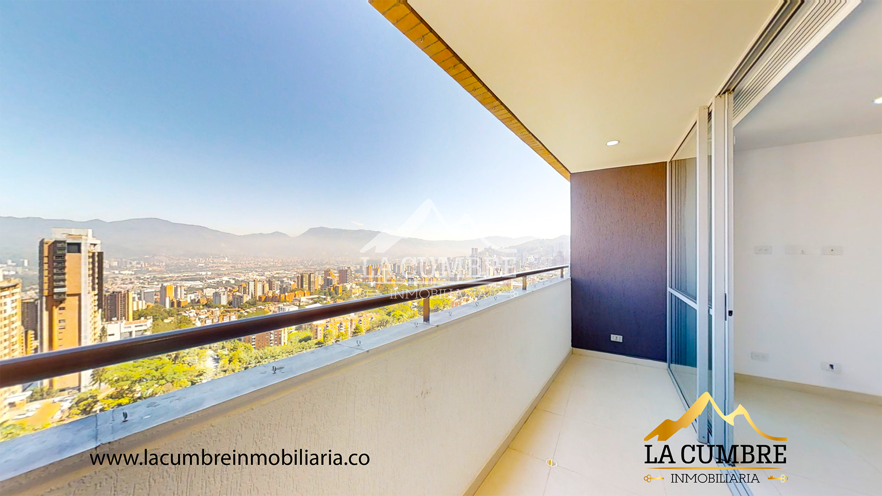 Apartamento de 3 alcobas en arriendo en Loma De Los Gonzalez, Medellín, 104 m² · foto 2 de 11