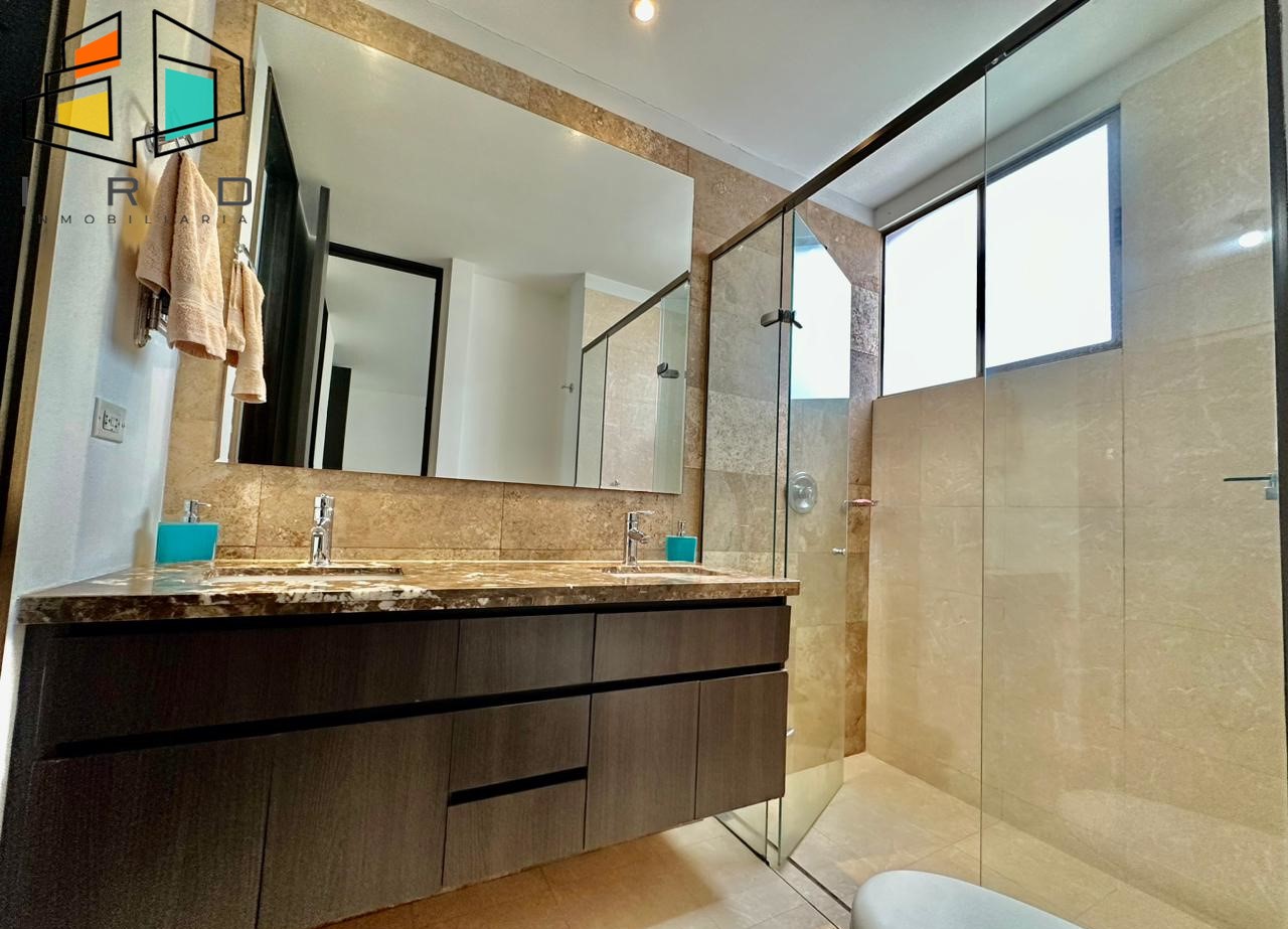 Apartamento de 3 alcobas en arriendo en La Florida, Medellín, 140 m² · foto 16 de 24