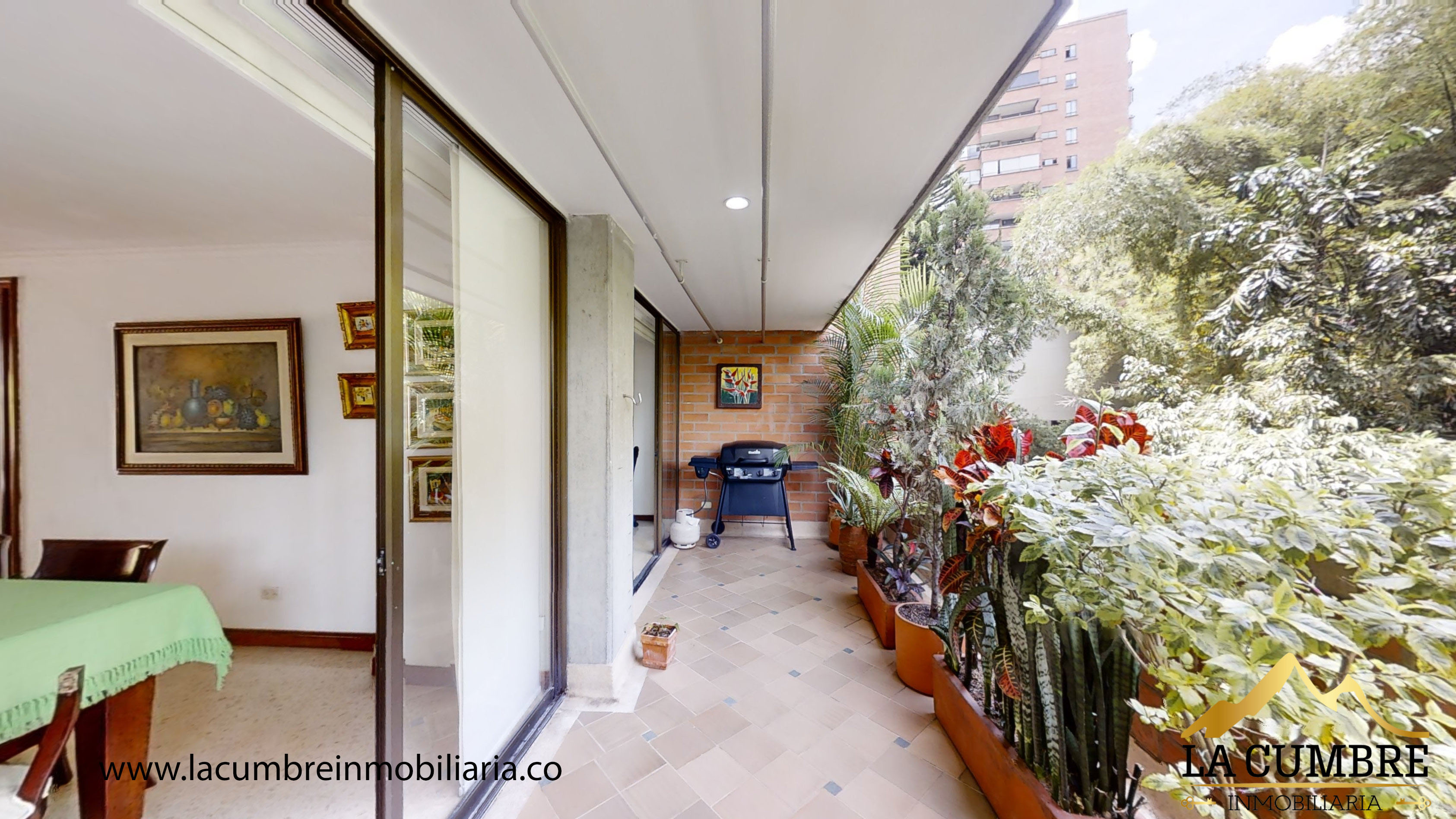 Apartamento de 3 alcobas en venta en Los Balsos, Medellín, 237 m² · foto 14 de 14