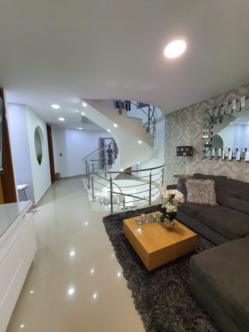 Casa de 4 alcobas en venta en La Floresta, Los Patios, 460 m² · foto 14 de 20