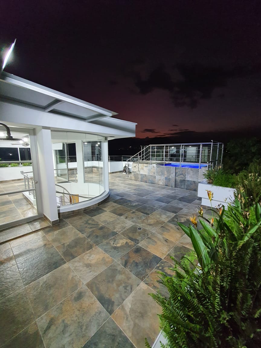 Casa de 4 alcobas en venta en La Floresta, Los Patios, 460 m² · foto 18 de 20