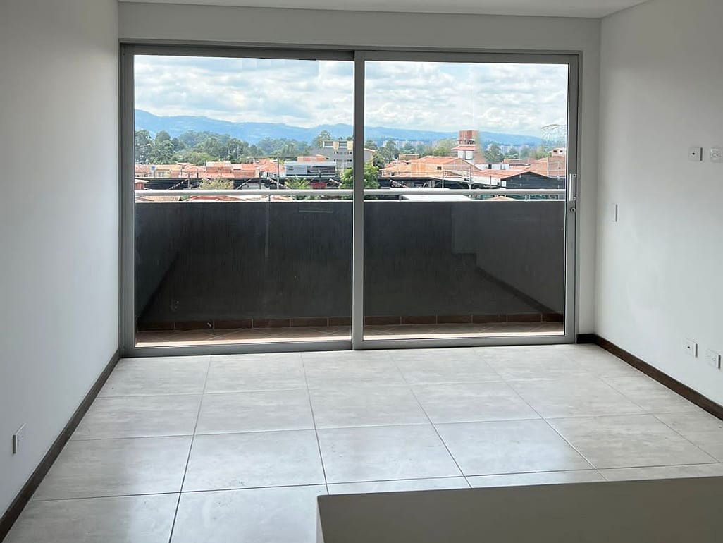 Apartamento de 3 alcobas en venta en El Porvenir, Rionegro, 65 m² · foto 2 de 11