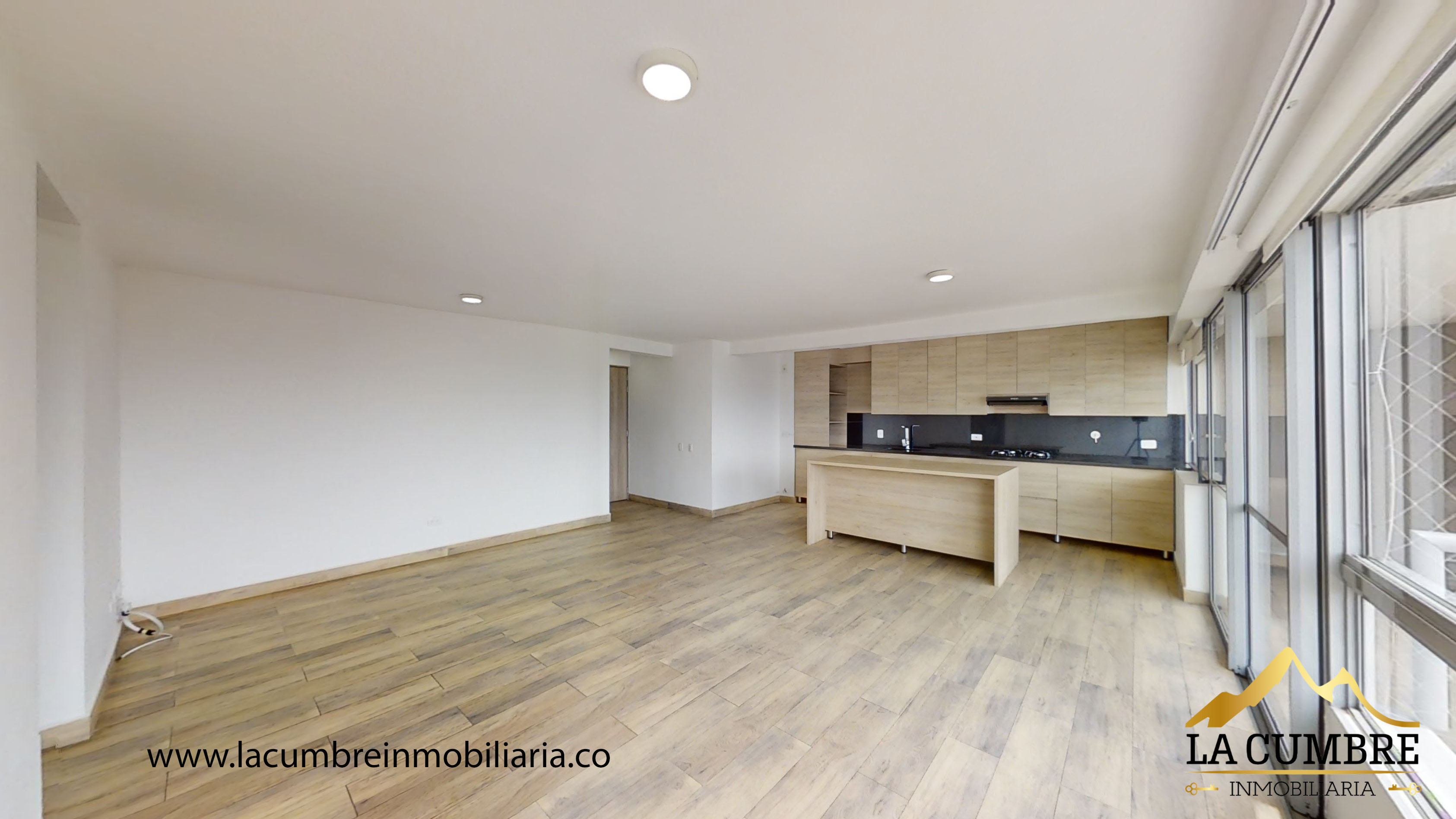 Apartamento en arriendo en El Poblado, Medellín · foto 2 de 11