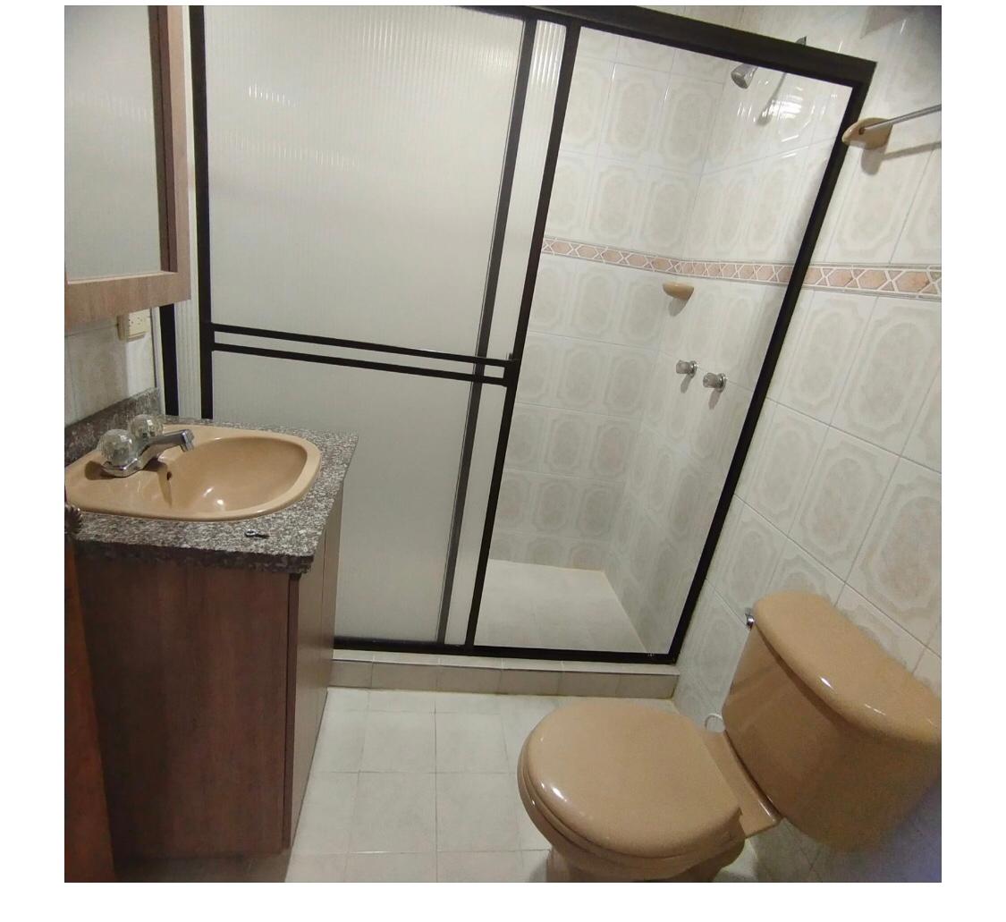 Edificio en venta en Los Alcazares, Manizales, 220 m² · foto 14 de 24