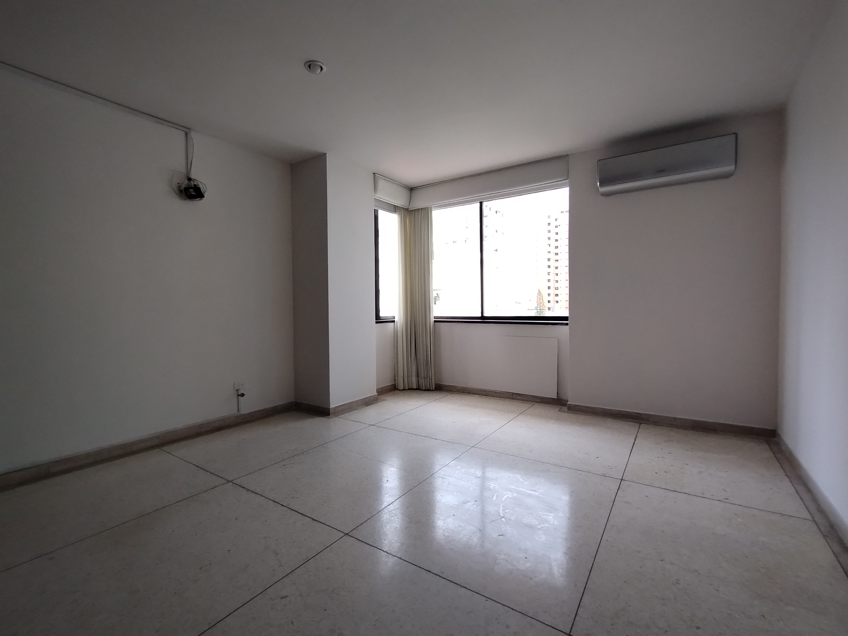 Apartamento de 3 alcobas en venta en Altos Del Prado, Barranquilla, 181 m² · foto 2 de 12