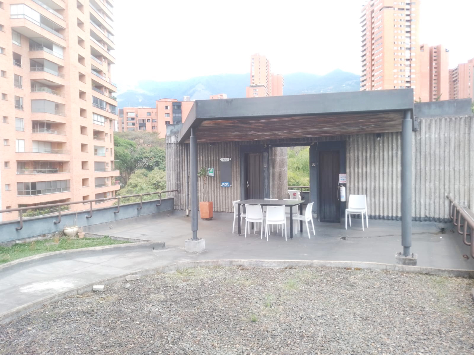 Oficina en arriendo en La Florida, Medellín, 110 m² · foto 15 de 16