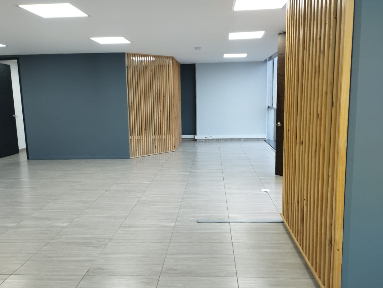 Oficina en arriendo en Milla De Oro, Medellín, 95 m² · foto 7 de 18