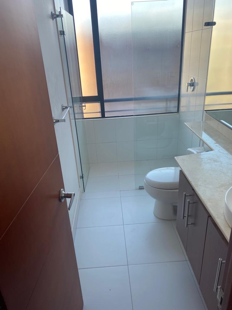 Apartamento en venta en El Virrey, Bogotá · foto 3 de 16