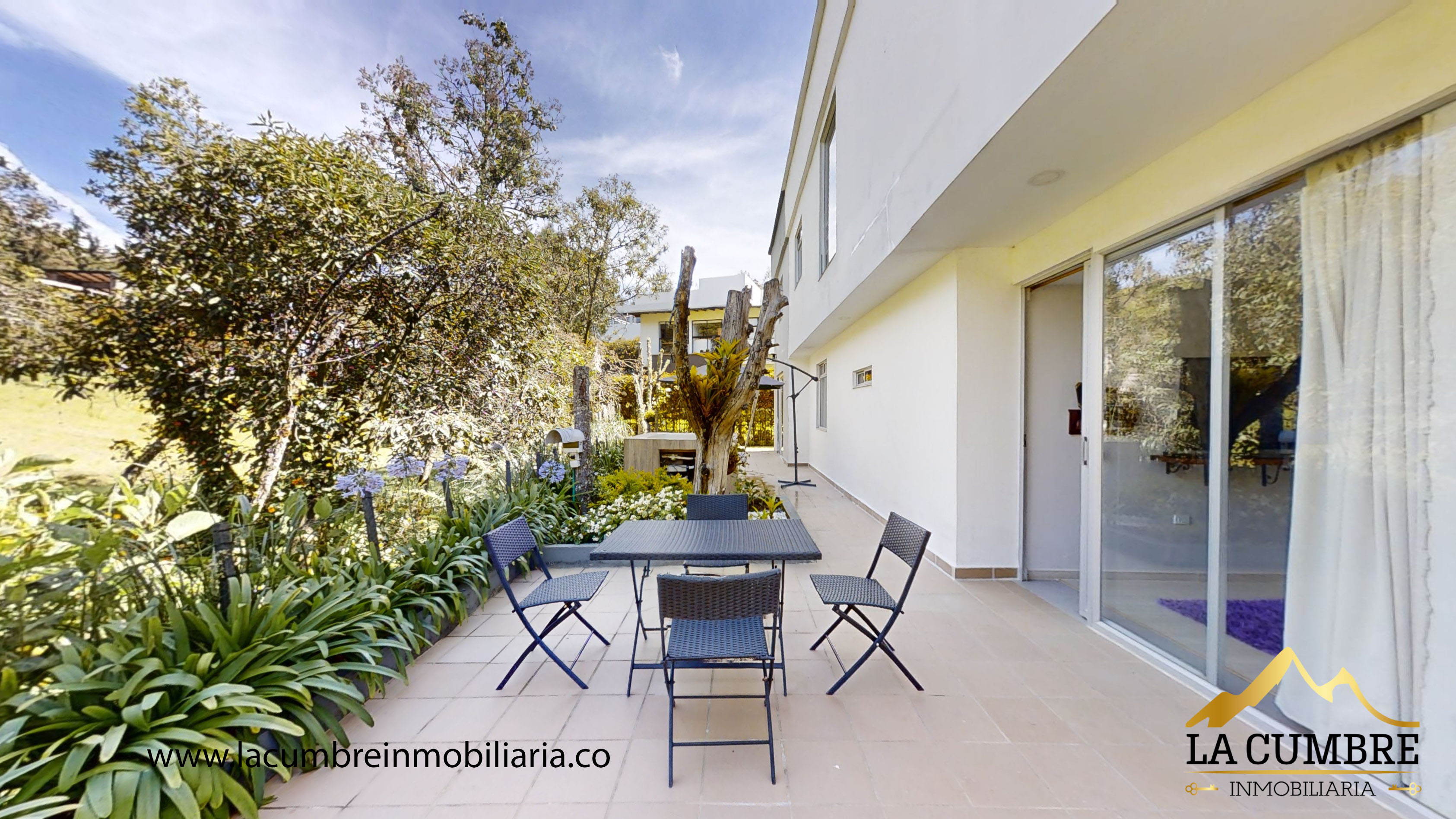 Casa de 6 alcobas en venta en Loma Del Escobero, Envigado, 530 m² · foto 10 de 20