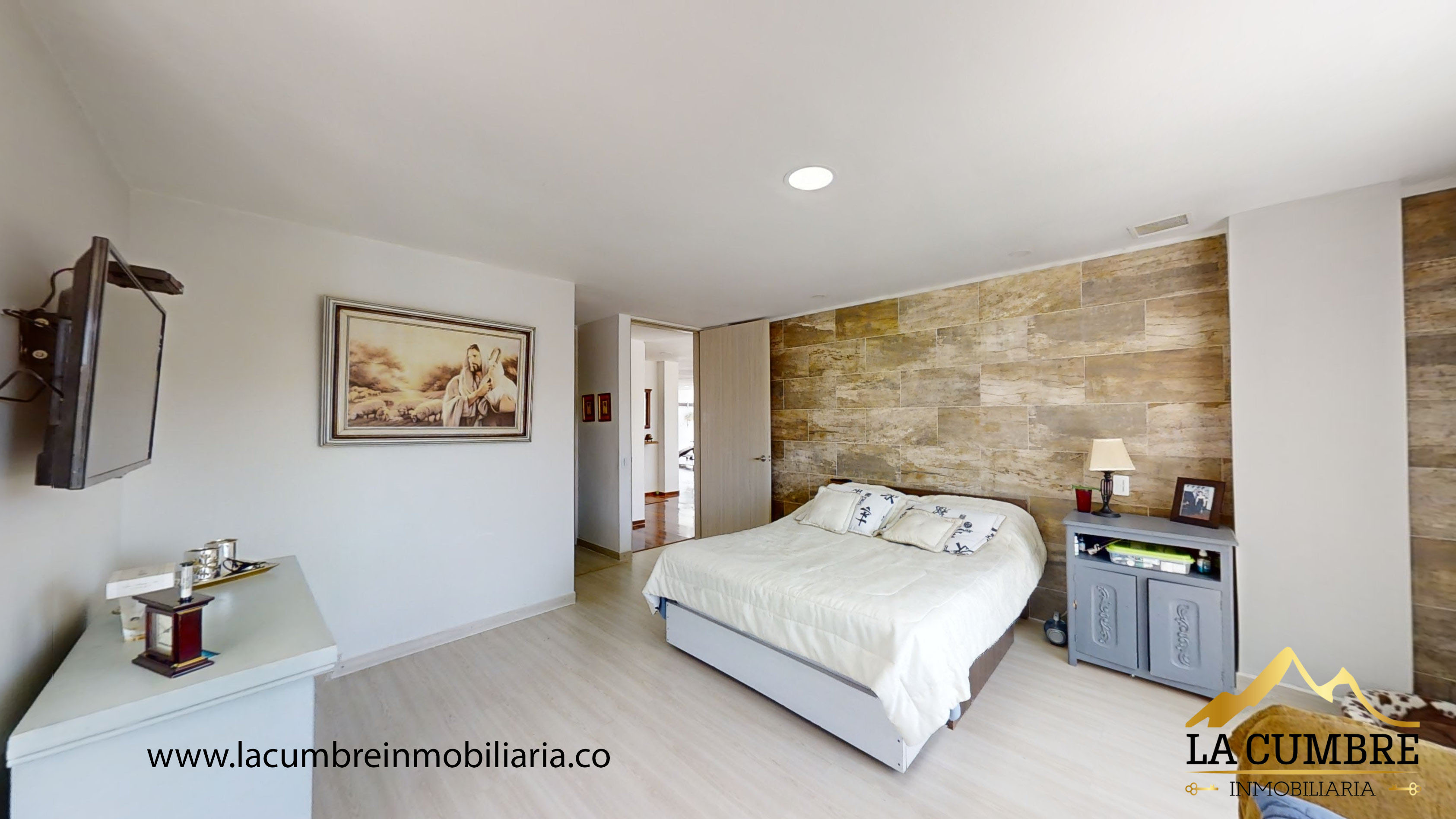 Casa de 6 alcobas en venta en Loma Del Escobero, Envigado, 530 m² · foto 16 de 20