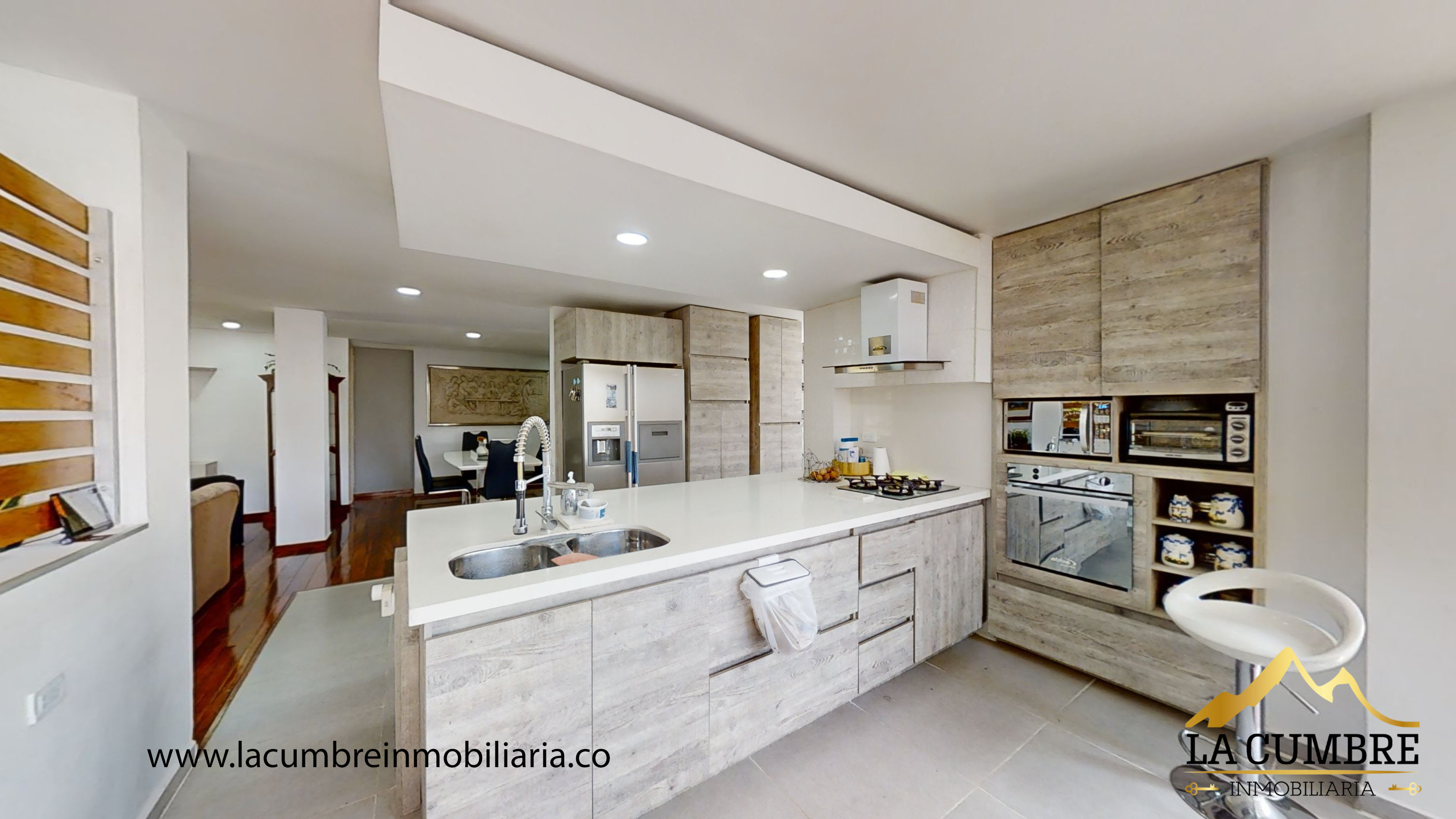 Casa de 6 alcobas en venta en Loma Del Escobero, Envigado, 530 m² · foto 5 de 20