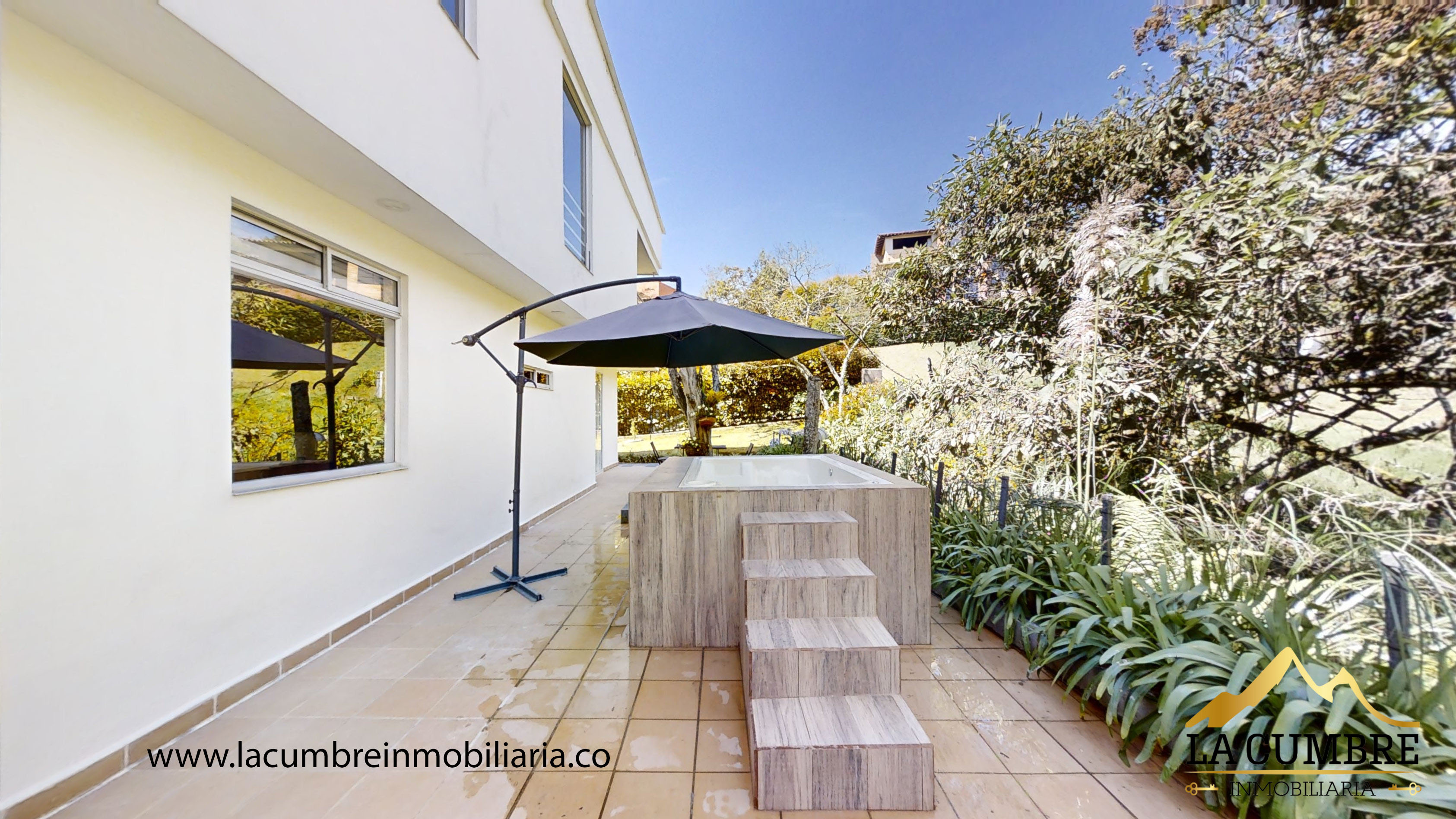 Casa de 6 alcobas en venta en Loma Del Escobero, Envigado, 530 m² · foto 9 de 20